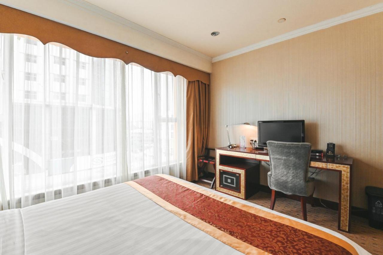 Royal Plaza Hotel Kuangcsou Kültér fotó