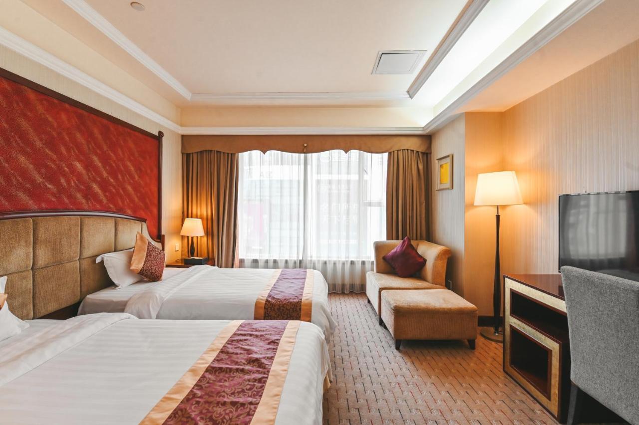 Royal Plaza Hotel Kuangcsou Kültér fotó