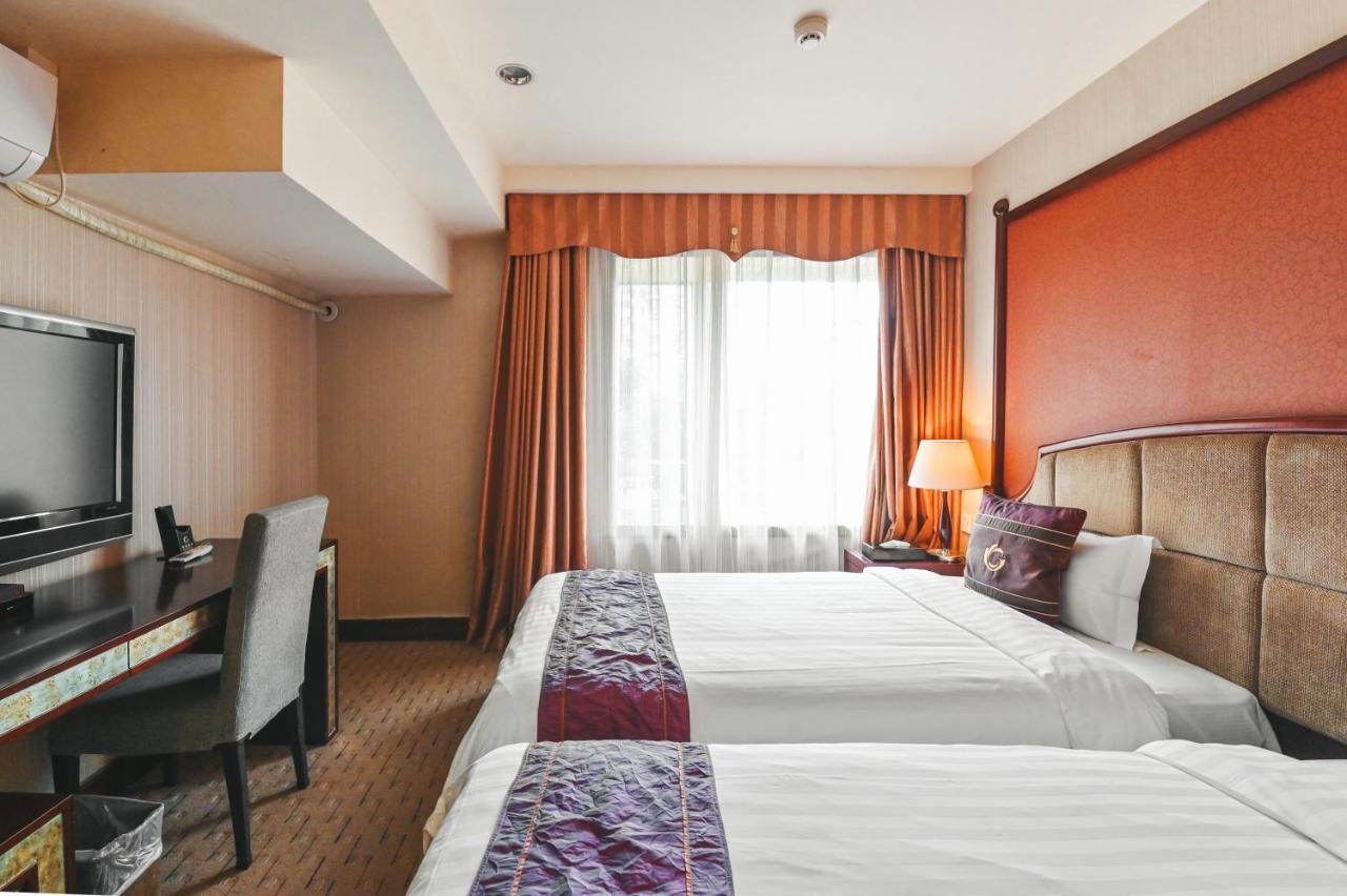 Royal Plaza Hotel Kuangcsou Kültér fotó