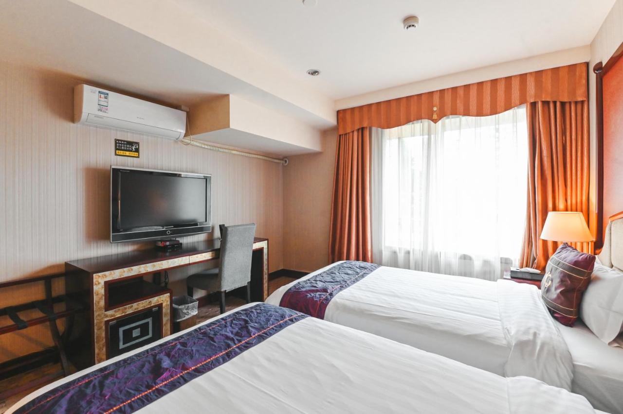 Royal Plaza Hotel Kuangcsou Kültér fotó