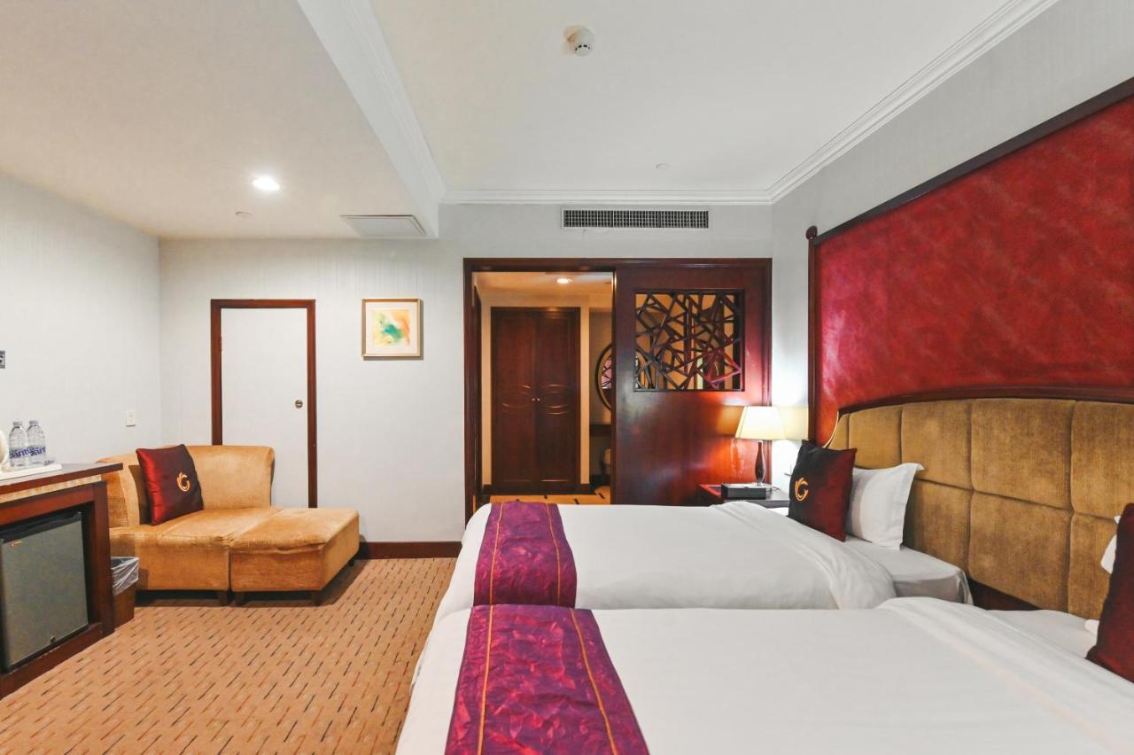 Royal Plaza Hotel Kuangcsou Kültér fotó