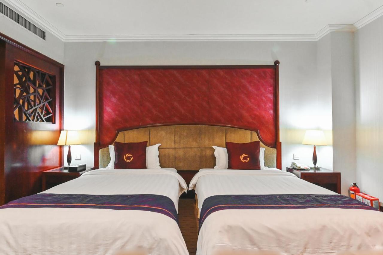 Royal Plaza Hotel Kuangcsou Kültér fotó